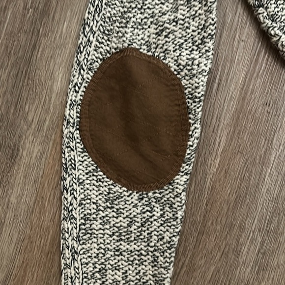 RETROD Knit Sweater - Picture 7 of 7